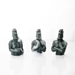 Moai Statue Soap Blind Box-Wash this soap blind box to reveal a hidden Moai pose inside.