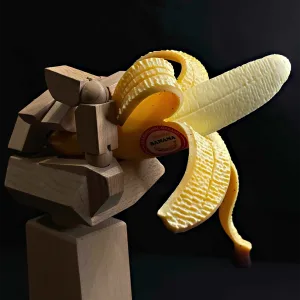 Banana Stress Toy-A hyper-realistic, half-eaten banana made of high-quality TPR.